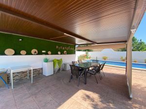 CHALET CON PISCINA A 10 MIN EN COCHE DE LA PLAYA - REF. A06-06181
