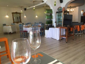 SE VENDE O ALQUILA RESTAURANTE, ZONA GRAN DESARROLLO INMOBILIARIO- REF. A07-07220