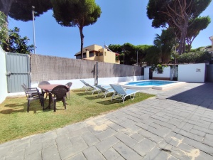  CHALET  CON PISCINA A 5 MIN EN COCHE DE LA PLAYA ZONA MOGARIZAS REF. A06-06221