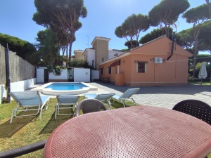  CHALET  CON PISCINA A 5 MIN EN COCHE DE LA PLAYA ZONA MOGARIZAS REF. A06-06221