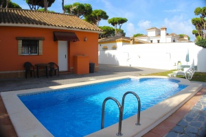  CHALET  CON PISCINA A 5 MIN EN COCHE DE LA PLAYA ZONA MOGARIZAS REF. A06-06221