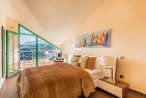 PRECIOSO APARTAMENTO CON JARDÍN JUNTO SELWO, IMPRESIONANTES VISTAS- - REF. A07-07298