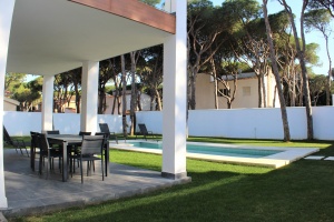 VILLA DE LUJO CON PISCINA A 5 MIN A PIE DE LA PLAYA - REF. A06-06262