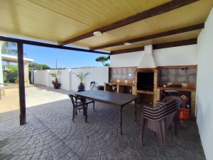 CHALET  CON PISCINA JUNTO A NOVO SANCTI PETRI A 5 MIN EN COCHE DE LA PLAYA- REF. A06-06265