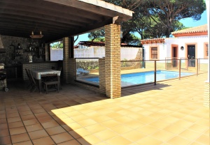 VILLA CON PISCINA A 2 MIN A PIE DE LA PLAYA - REF. A06-06266