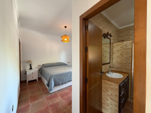 VILLA CON PISCINA A 2 MIN A PIE DE LA PLAYA - REF. A06-06266