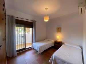 VILLA CON PISCINA A 2 MIN A PIE DE LA PLAYA - REF. A06-06266