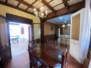 VILLA CON PISCINA A 2 MIN A PIE DE LA PLAYA - REF. A06-06266