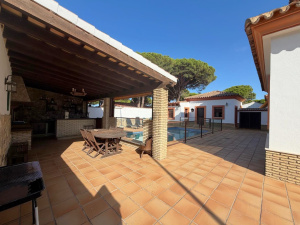 VILLA CON PISCINA A 2 MIN A PIE DE LA PLAYA - REF. A06-06266