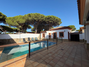 VILLA CON PISCINA A 2 MIN A PIE DE LA PLAYA - REF. A06-06266