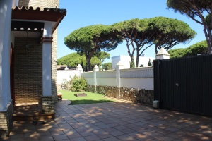 VILLA CON PISCINA A 2 MIN A PIE DE LA PLAYA - REF. A06-06266