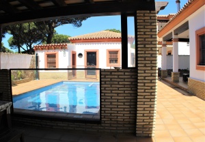 VILLA CON PISCINA A 2 MIN A PIE DE LA PLAYA - REF. A06-06266