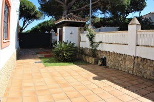 VILLA CON PISCINA A 2 MIN A PIE DE LA PLAYA - REF. A06-06266