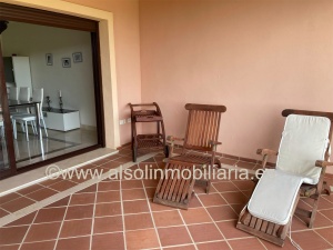 PRECIOSA ADOSADA PRIMERA LÍNEA DE GOLF, VISTAS AL MAR - REF. A07-07323