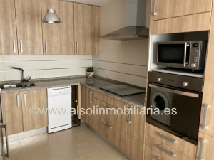 PRECIOSA ADOSADA PRIMERA LÍNEA DE GOLF, VISTAS AL MAR - REF. A07-07323