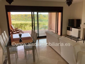 PRECIOSA ADOSADA PRIMERA LÍNEA DE GOLF, VISTAS AL MAR - REF. A07-07323