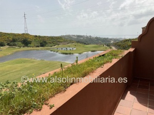 PRECIOSA ADOSADA PRIMERA LÍNEA DE GOLF, VISTAS AL MAR - REF. A07-07323