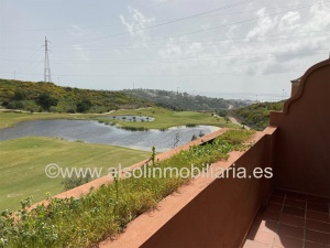 PRECIOSA ADOSADA PRIMERA LÍNEA DE GOLF, VISTAS AL MAR - REF. A07-07323