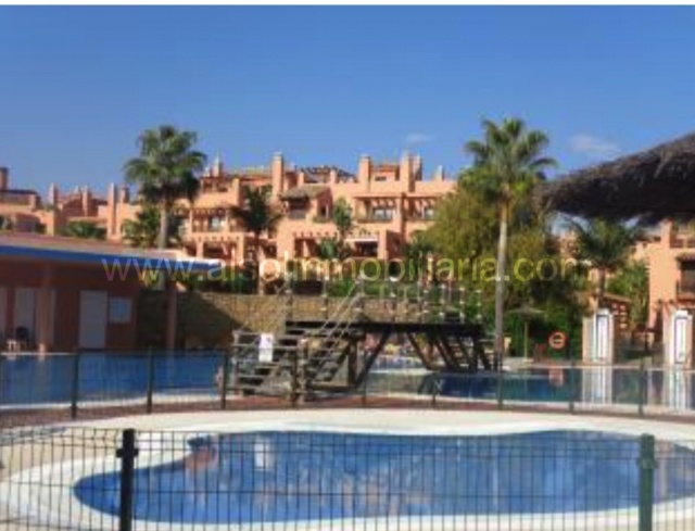  HACIENDA DEL SOL, BAJO CON TERRAZA, SEGURIDAD 24 HORAS, JARDINES, 6 PISCINAS - REF. A07-07327