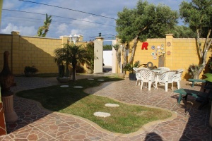 CHALET INDEPENDIENTE A 10 MIN EN COCHE DE LA PLAYA - REF. A06-06277