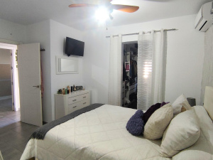 GRAN CHALET INDEPENDIENTE CON PISCINA Y APARTAMENTO INDEPENDIENTE  A 10 MIN EN COCHE DE LA PLAYA - REF. A06-06278