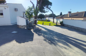 GRAN CHALET INDEPENDIENTE CON PISCINA Y APARTAMENTO INDEPENDIENTE  A 10 MIN EN COCHE DE LA PLAYA - REF. A06-06278