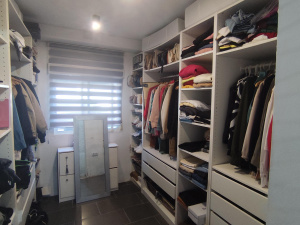 GRAN CHALET INDEPENDIENTE CON PISCINA Y APARTAMENTO INDEPENDIENTE  A 10 MIN EN COCHE DE LA PLAYA - REF. A06-06278