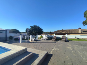 GRAN CHALET INDEPENDIENTE CON PISCINA Y APARTAMENTO INDEPENDIENTE  A 10 MIN EN COCHE DE LA PLAYA - REF. A06-06278