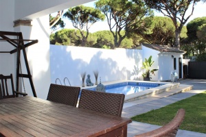 CHALET CON PISCINA A 10 MIN A PIE DE LA PLAYA - REF. A06-06279