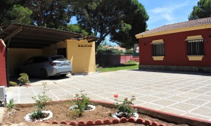 CHALET CON PISCINA A 10 MIN A PIE DE LA PLAYA -DOÑA VIOLETA- REF. A06-06283