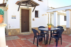 CHALET INDEPENDIENTE A 15 MIN EN COCHE DE LA PLAYA - REF. A06-06291