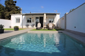 CHALET CON PISCINA A ESTRENAR A 10 MIN EN COCHE DE LA PLAYA  - REF. A06-06297