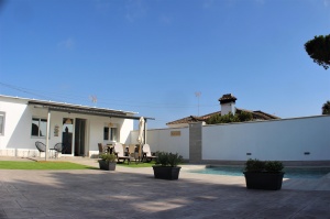 CHALET CON PISCINA A ESTRENAR A 10 MIN EN COCHE DE LA PLAYA  - REF. A06-06297