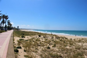 URBANIZACIÓN BARROSAMAR PRIMERA LINEA DE PLAYA VISTAS AL MAR  - REF. A06-06324