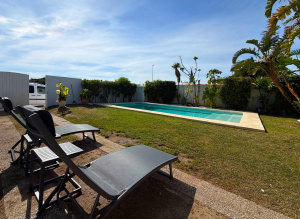 CHALET CON PISCINA JUNTO AL PUNTO MÁGICO - REF. A06-06351