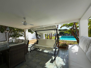 CHALET CON PISCINA JUNTO AL PUNTO MÁGICO - REF. A06-06351