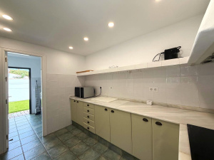 CHALET CON PISCINA JUNTO AL PUNTO MÁGICO - REF. A06-06351