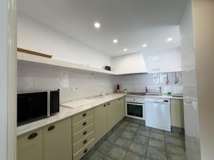 CHALET CON PISCINA JUNTO AL PUNTO MÁGICO - REF. A06-06351