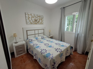 URBANIZACIÓN UNIF LOMA DE SANCTI PETRI - REF. A06-06353