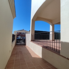 APARTAMENTO DE TRES HABITACIONES EN EL SOTO DE VISTAHERMOSA - REF. A08-00178