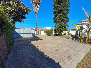 CHALET INDEPENDIENTE CON PISCINA A 5 MIN EN COCHE DE LA PLAYA ZONA SOTILLO- REF. A06-06381