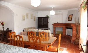 CHALET INDEPENDIENTE CON PISCINA A 5 MIN EN COCHE DE LA PLAYA ZONA SOTILLO- REF. A06-06381