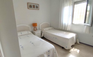 CHALET ADOSADO A 5 MIN A PIE DE LA PLAYA - REF. A06-06396