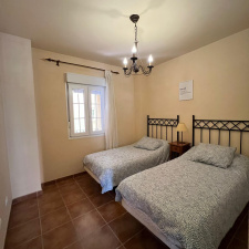 URBANIZACIÓN LOS CISNES - REF. A01-01189