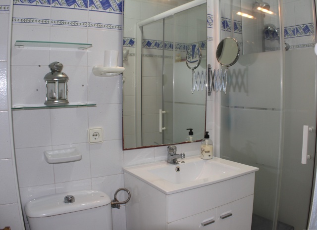 GRAN CHALET CON PISCINA A 10 MIN A PIE DE LA PLAYA SEGUNDA PISTA - REF. A06-06412