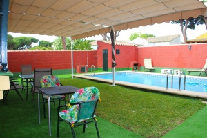 GRAN CHALET CON PISCINA A 10 MIN A PIE DE LA PLAYA SEGUNDA PISTA - REF. A06-06412