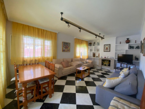 GRAN CHALET CON PISCINA A 10 MIN A PIE DE LA PLAYA SEGUNDA PISTA - REF. A06-06412