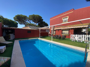GRAN CHALET CON PISCINA A 10 MIN A PIE DE LA PLAYA SEGUNDA PISTA - REF. A06-06412
