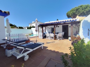 GRAN CHALET INDEPENDIENTE CON PISCINA EN SANCTI PETRI - REF. A06-06419