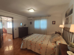 GRAN CHALET INDEPENDIENTE CON PISCINA A 10 MIN EN COCHE DE LA PLAYA   - REF. A06-06449